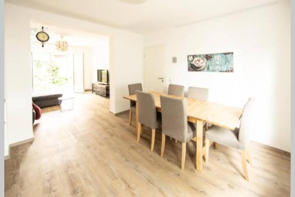 Bruehl Mitte, Neu Renoviertes Haus别墅 外观 照片